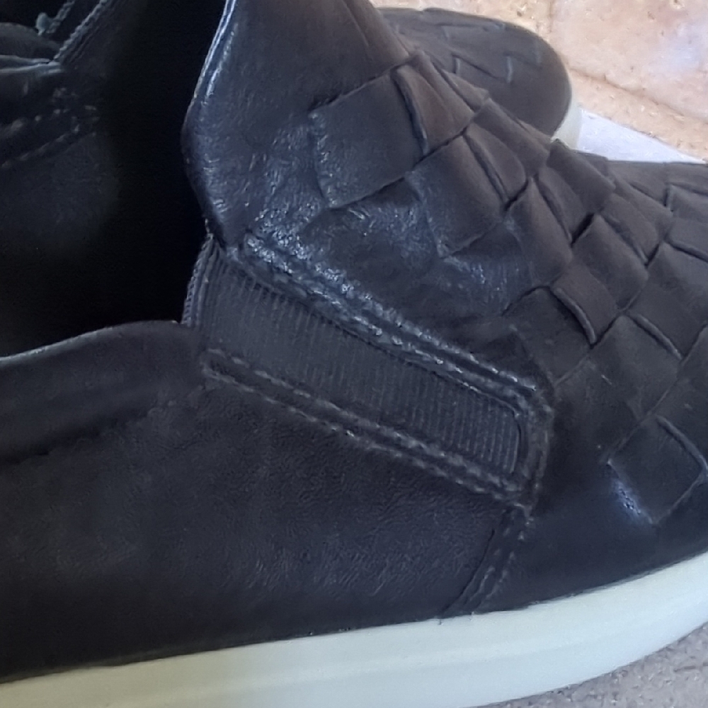 ECCO I Black Soft 7 Leather Woven Slip-On Sneaker Loafers, 5/36 - Picture 10 of 16